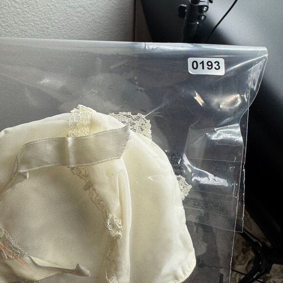 Vintage Frilly Baby Bonnet Lace Ruffle Infant Christening Hat Heirloom - Picture 14 of 16